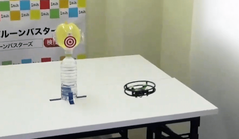 ドローン風船割り